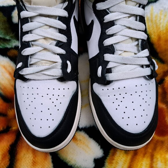 Air Jordan 1 Retro High White Volt Size GS 6Y / 7.5 Womens 575441-118 - Picture 11 of 12